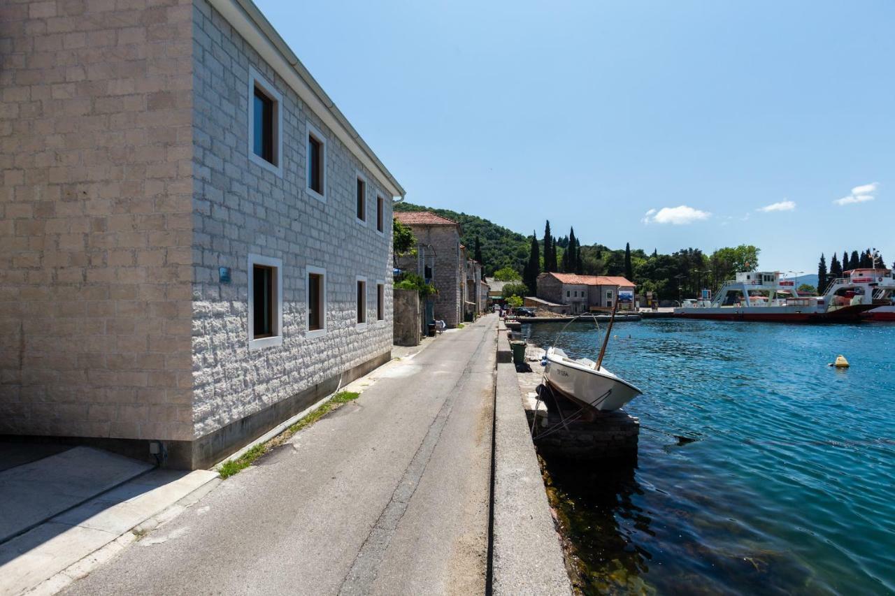 Romeo And Juliet Apartments Tivat Exteriör bild