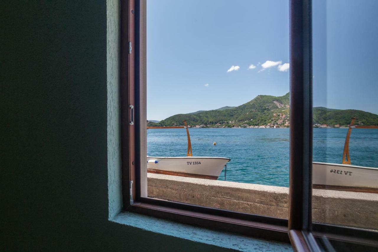 Romeo And Juliet Apartments Tivat Exteriör bild